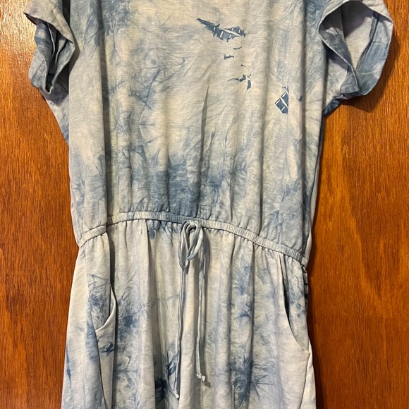 Romper - Picture 2 of 3